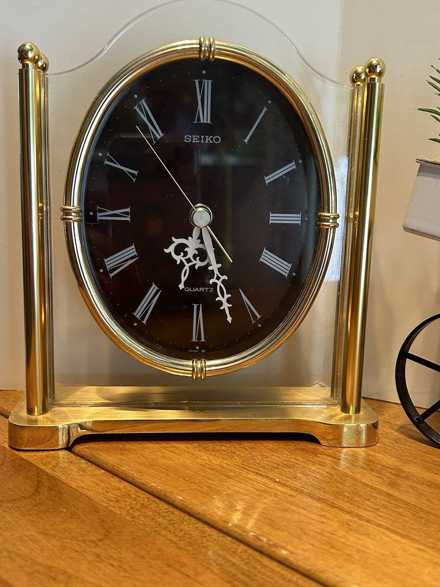 アンティーク　置き時計　SEIKO QUARTZ CLOCK VTG SEIKO Quartz Clock Lucite & Brass QQZ337S Desk Mantle