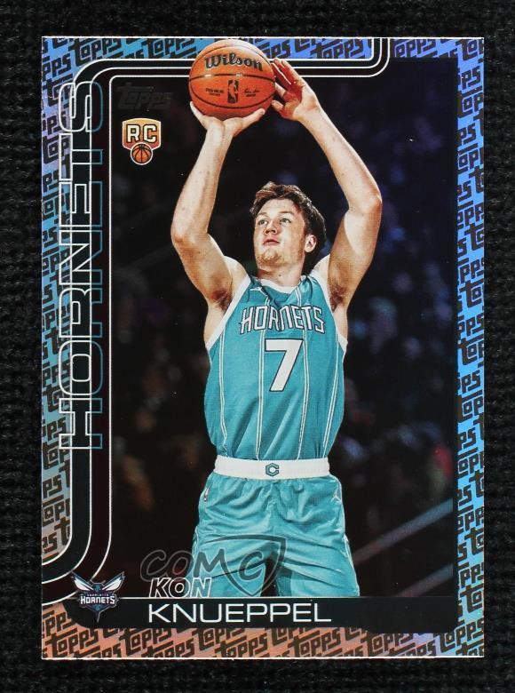 2025-26 Topps Topps Foil Pattern Kon Knueppel #204 03cc