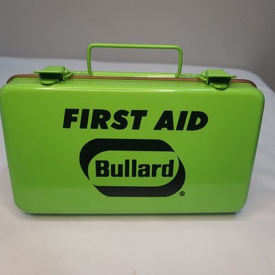 Vintage Green Metal Bullard Wall Hanging First Aid Kit OSHA USA NO RUST NICE