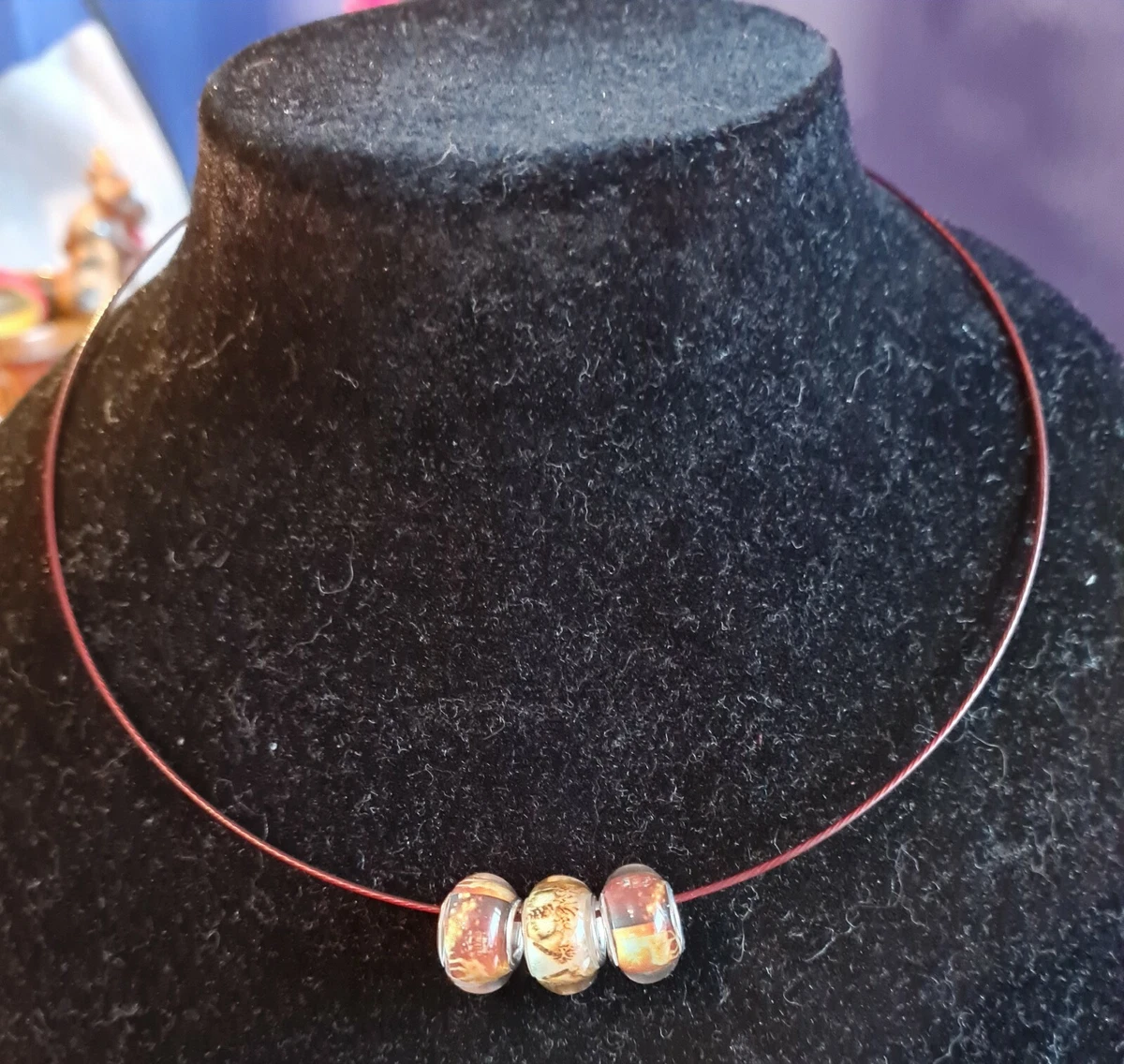 Gold wire shop choker necklace