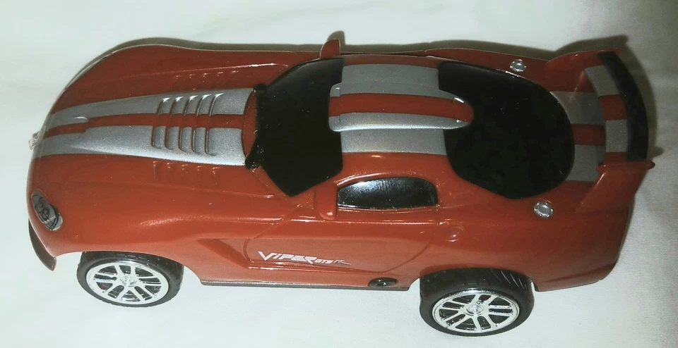 Vintage Tyco R/C Dodge Viper RSGT 1:32 CAR ONLY NO REMOTE Runs 49Mhz - Image 2 of 2