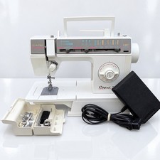 Nähmaschine Singer Capri 20 Typ 7212C – mechanische Nähmaschine mit Zubehör