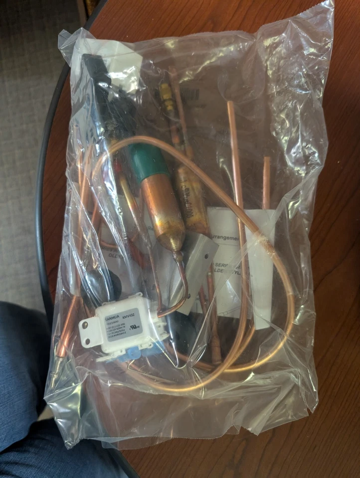 ***OEM 7011059 Sub-Zero Compressor*** - Image 2 of 4