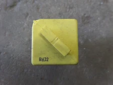 Land Range Rover Yellow OEM Relay AMR2548 P38 D15