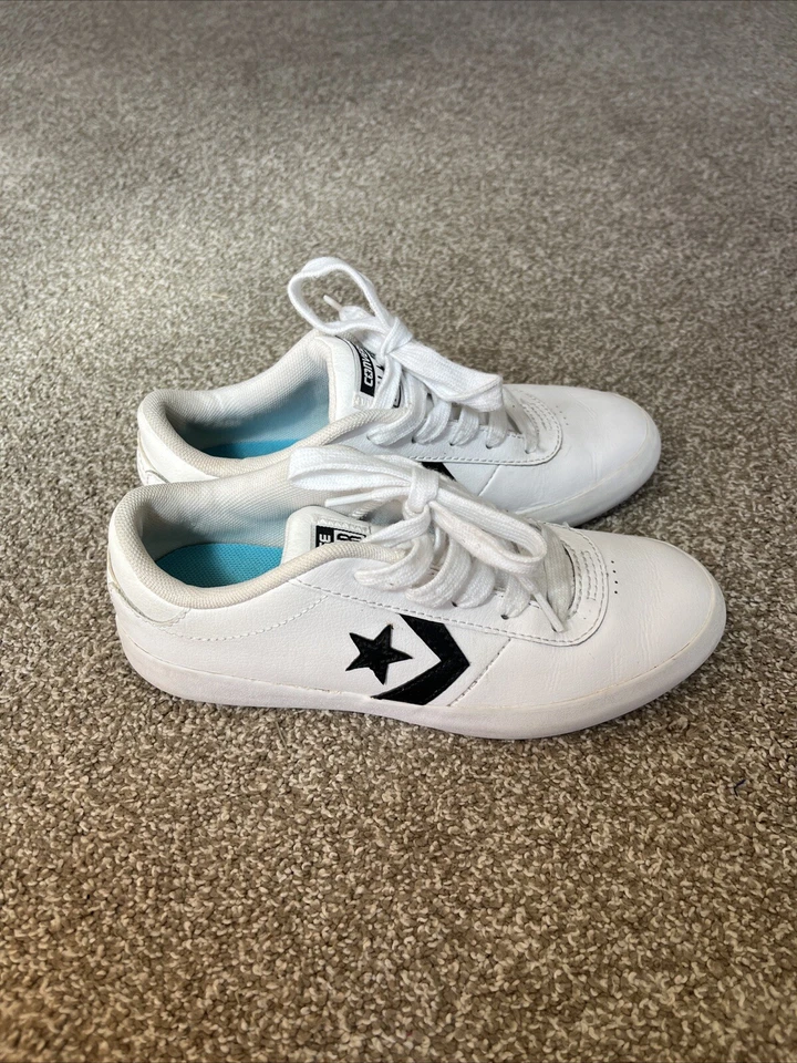 Converse Point Star Boys Size 1 White - Image 2 of 4