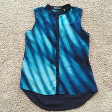 Tunic Blouse Size Small Petite Tahari V-Neck Sleeveless Hidden Snap Front Blue