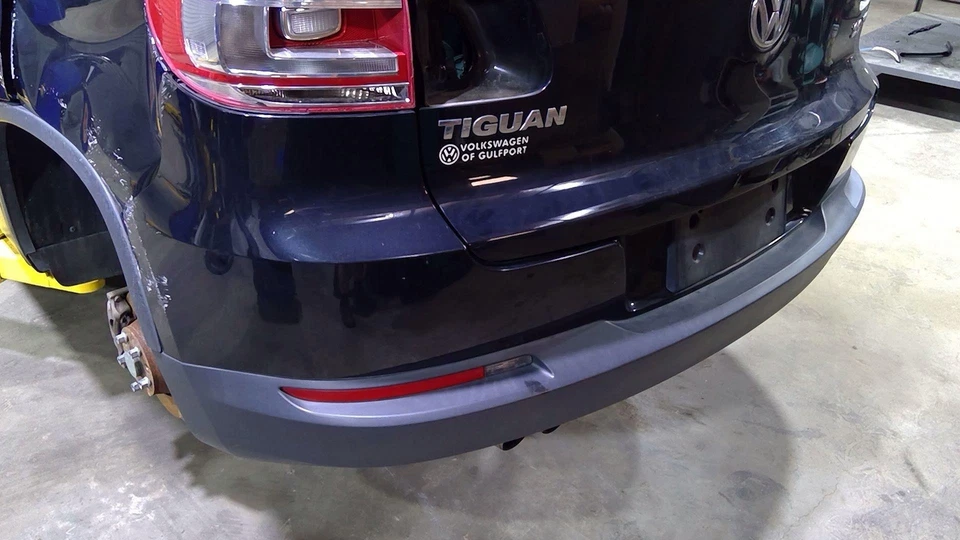 Conjunto completo de parachoques trasero negro OEM GRADO A para VW TIGUAN 2012-2016 Foto 2 de 4