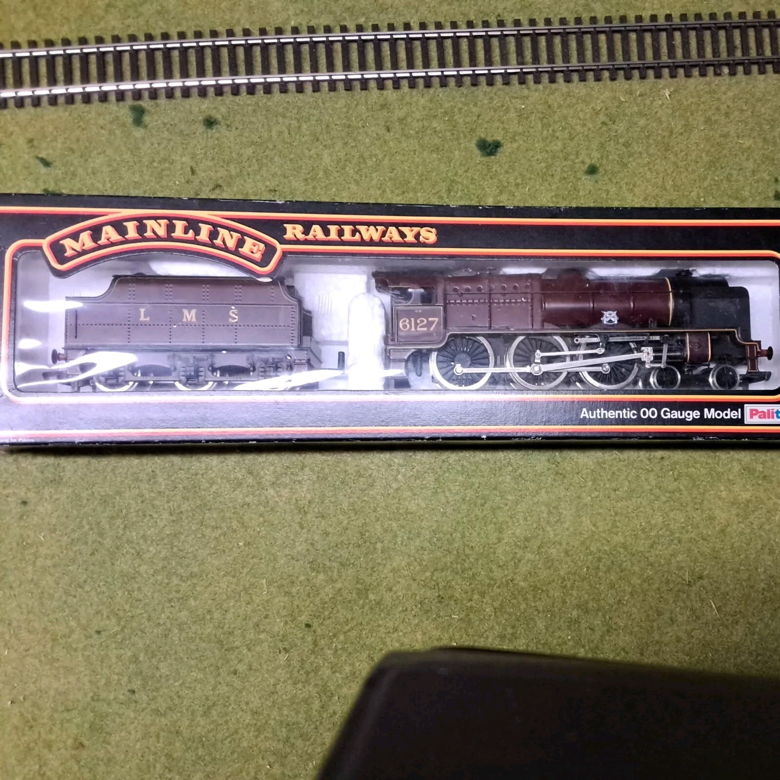 Picture 1 of 2