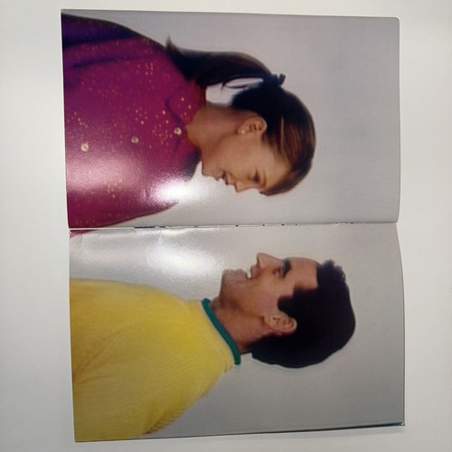 Vintage Rare Apple Pamphlet Memorabilia - Picture 4 of 5