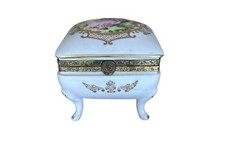 Vintage Footed Trinket Box Isco Courting Coup...