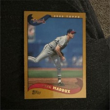 2002 Topps Base Set #240 Greg Maddux Atlanta Braves Baseball Card