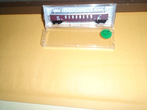 GÓNDOLA CUBIERTA MICRO TRENES #106060 50' - HERESHEY'S KISSES HFC 1011 N | Zustand: Used