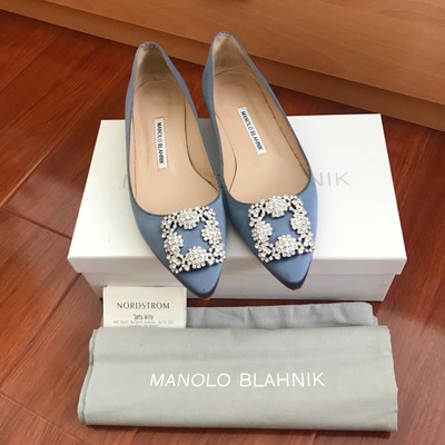 manolo blahnik blue flats