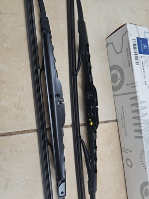 Mercedes-Benz G-class W463 Front Wiper Blades Set A4638200145 OEM 