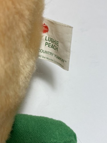 Vintage 1982 Del Monte Country Yumkin Lushie Peach Plush Toy 8" Stuffed Fruit - Picture 6 of 7