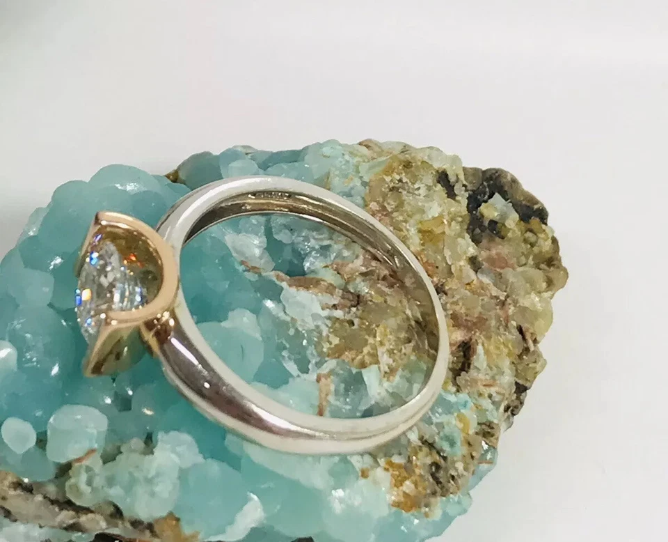 Anillo de compromiso solitario de oro macizo de 14 quilates de oro blanco y rosa DQ 2,25 quilates circonita cúbica talla 9,5 Foto 4 de 4