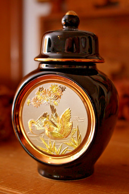 Chokin Art; Dose mit Deckel ,Japan mit 24 Karat Goldverzierung 12,5 cm