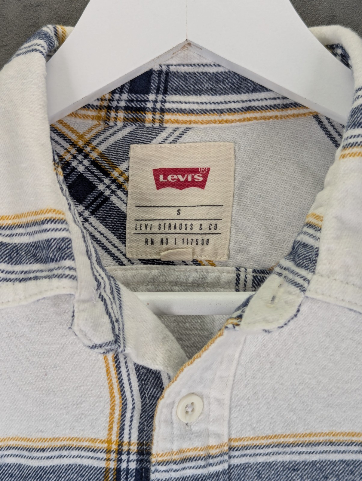 Levi's Flannel Shirt Men's Size Small Casual Button Up Plaid Long Sleeve Classic image 2