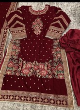 Pakistani Embroidered Velvet Wedding Bust 46 Outfit Size 2xl