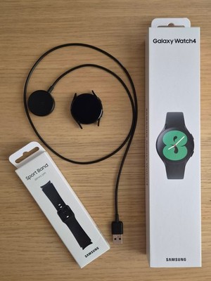 Samsung Galaxy Watch4 LTE 40mm SM-R865F black (gebraucht) + Sport Band S/M (neu)