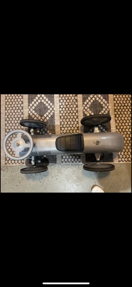 Silver Streak Racer Foot to Floor Retro Scooter Classic Race Car - Image 4 of 4