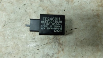 04 Kawasaki ZX12 ZX 12 1200 ZX1200 R Ninja electrical relay unit