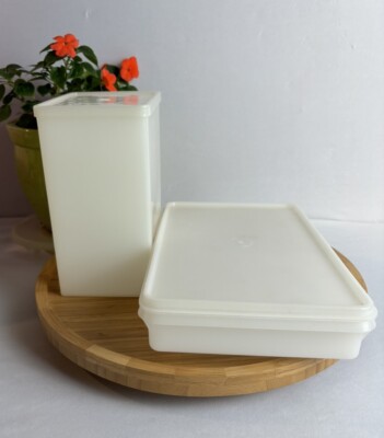 VTG TUPPERWARE Freeze Storage Container #484-2 W/ Lid & 794-12 Freezer