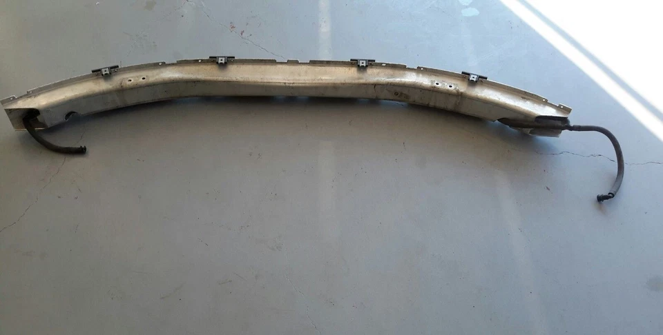 06-07 BARRA DE IMPACTO REFUERZO PARACHOQUES DELANTERO BMW 525i 525xi 530i 530xi Foto 2 de 4