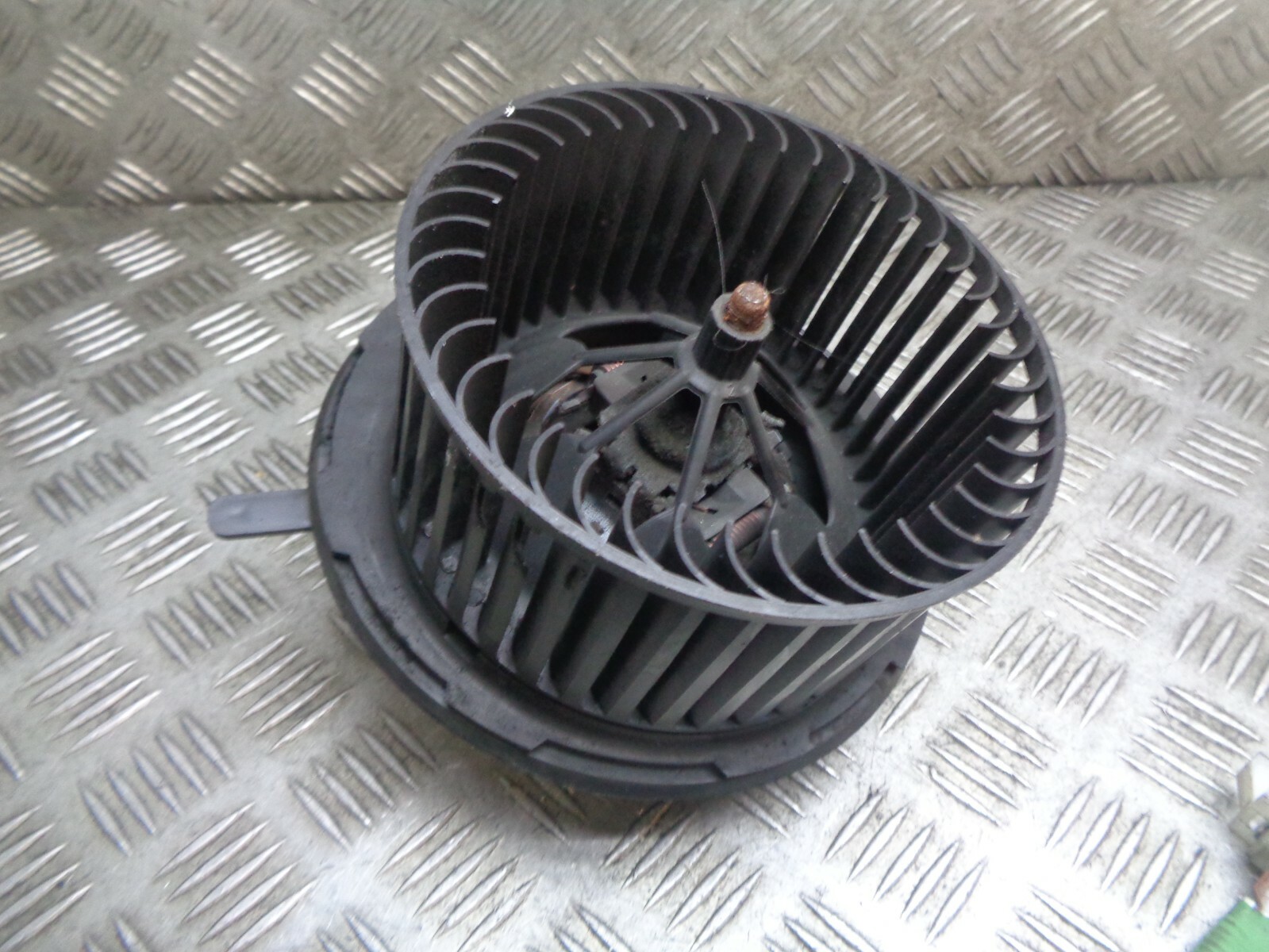 2007 VW JETTA 1.9 SE TDI PD 4DR MK5 BXE HEATER BLOWER MOTOR nさん専用廃盤品！BREEブリーバケツ型ショルダーバッグ