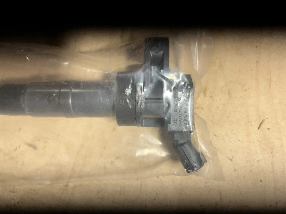 Hyundai Santa Fe 2011-2016 OEM conjunto de bobina encendido 27300-2G700 Foto 2 de 3