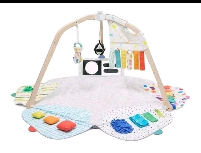 Lovevery The Play Gym Tummy Time Play Mat (New)
Opens in a new window or tab