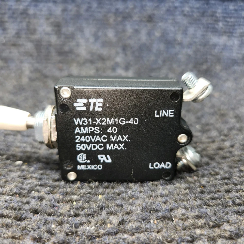 W31X2M1G40 | Tyco Electronics Serie W31 | Disyuntor - 40 amperios Foto 4 de 4
