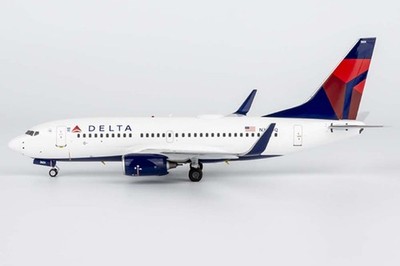 05028 NG 737-700 1/200 Model N301DQ Delta Air Lines