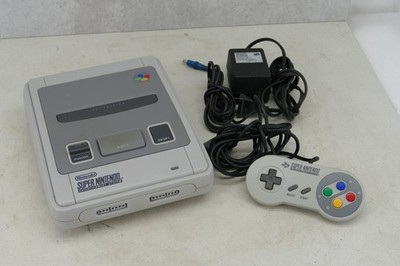SUPER NES NINTENDO SNES Konsole + 1 Controller + Netzteil ++++ guter Zustand