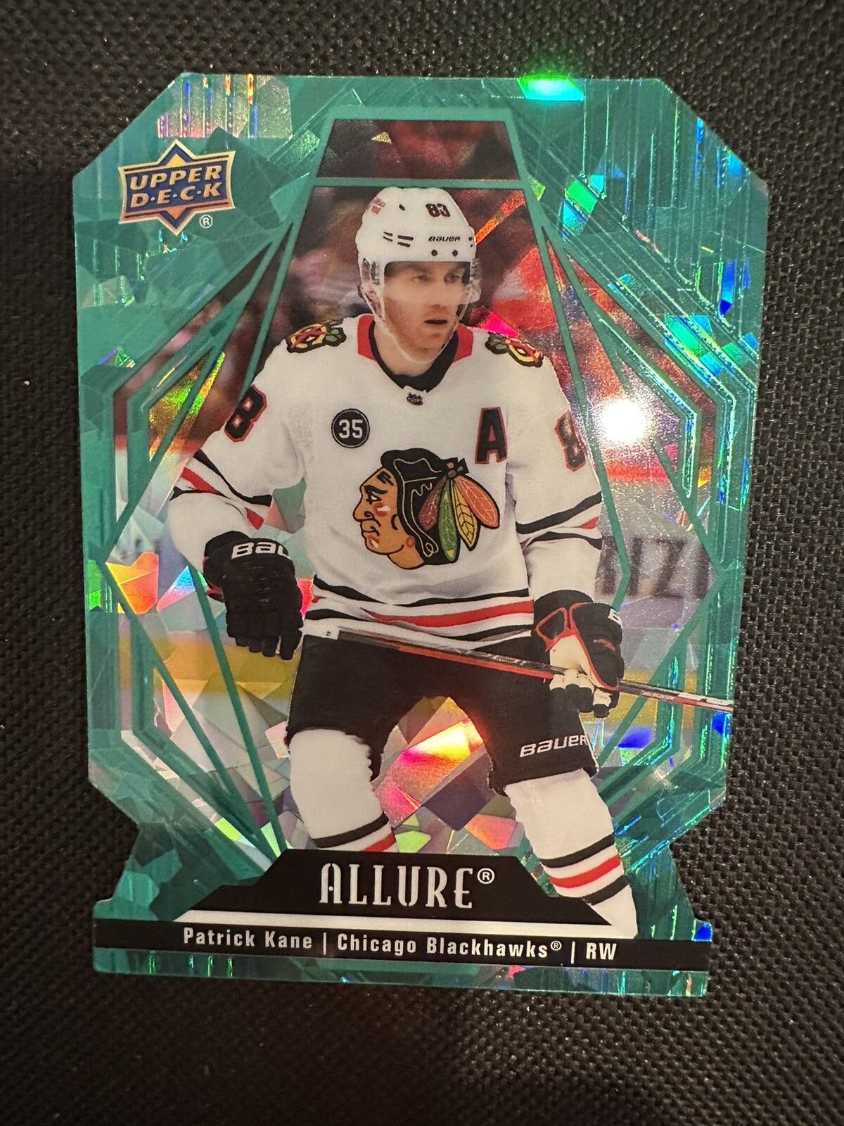 22-23 Upper Deck Allure Green Rainbow Patrick Kane 75 17/99