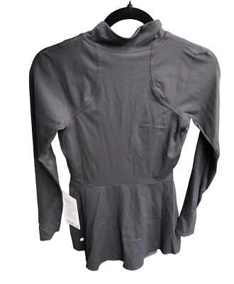 【レア】lululemonのカットソー　サイズ4 Lululemon Nulux Long Sleeve Tennis Dress Size 4 Graphite
