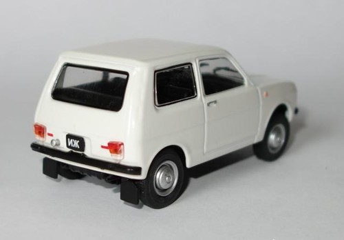 DeAgostini 1:43 IZ-14 №120 cars USSR - Picture 2 of 2