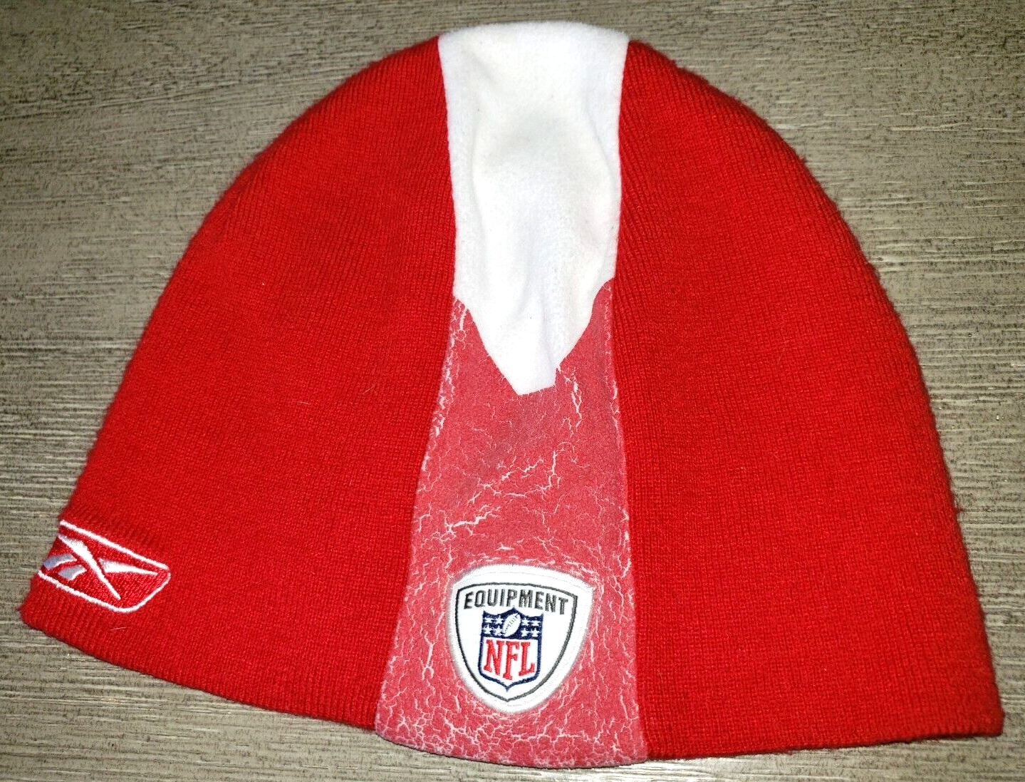 ONFIELD REEBOK mens red white BEANIE HAT PATRIOTS stretch 1 size fits most