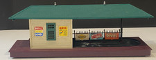 Vintage Lionel 356 Automatic Freight Station O Gauge Accessory - Working Light