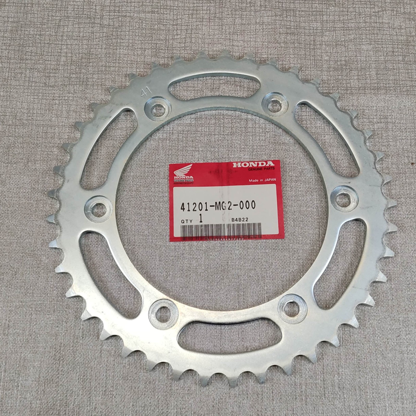 Couronne 41 dents HONDA NX250 1986 et XL500S 1979-1981 acier d'origine