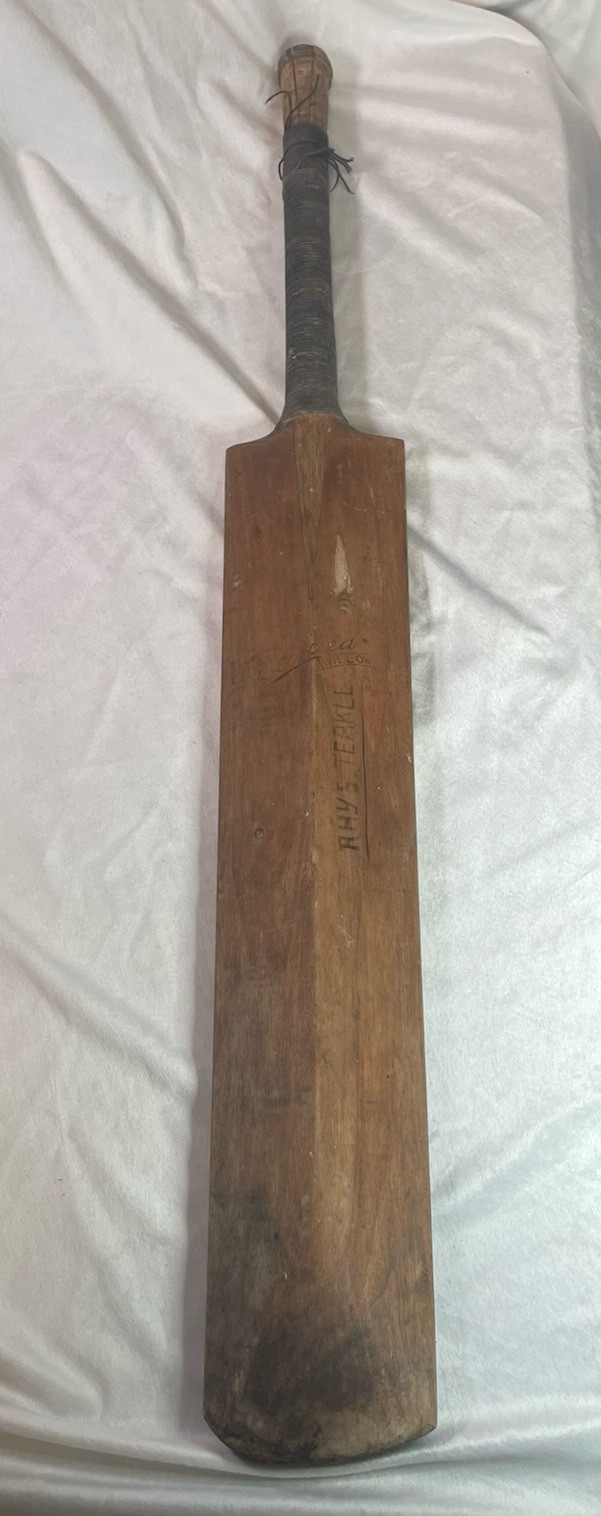 Vintage 1950s MANO Triple Star Willow Cricket Bat – Treble Spring