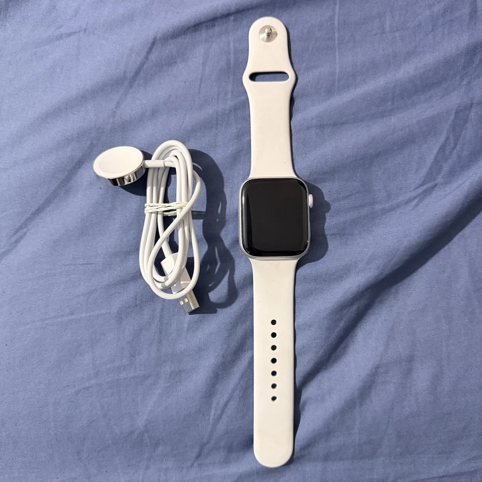 Apple Watch Series 4 A2008 GPS+cellular 44mm, Battery - 100% (Read Description) - Image 2 of 4