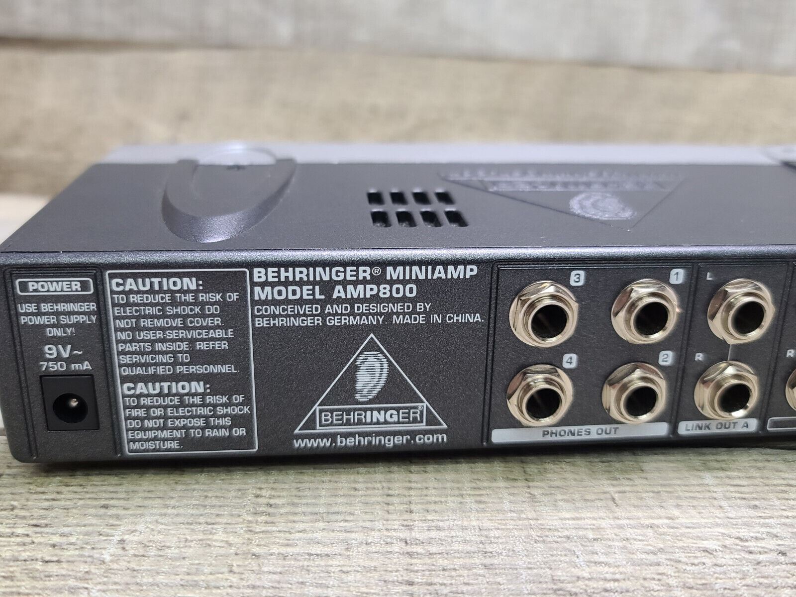 Behringer MiniAmp AMP800 4Channel Stereo Headphone Amplifier NO Power