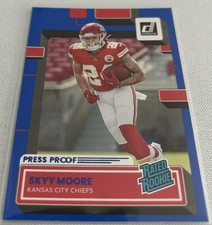 2022 Donruss Football Skyy Moore Kansas City Chiefs Press Proof Blue Rookie #324
