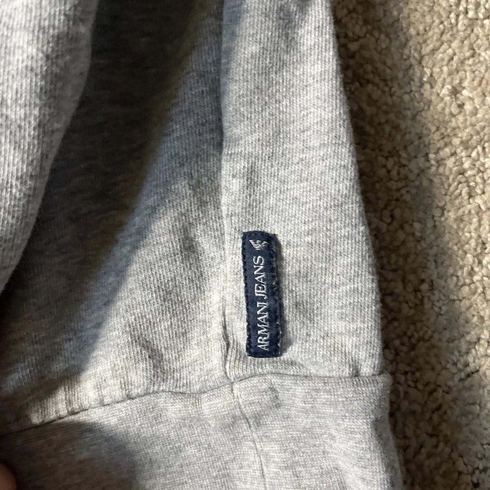 Moletom com capuz Armani Jeans cinza tamanho G - Imagem 4 de 4