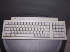Apple Macintosh Keyboard ii with cable