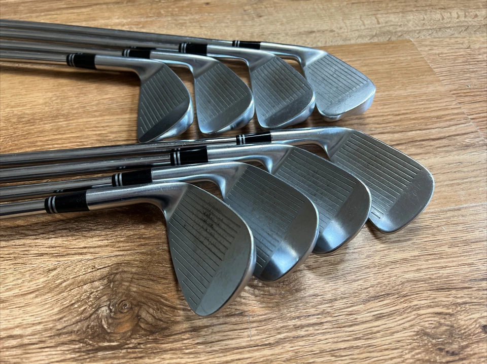 MacGregor V-Foil M675 Speed Forged Milled Iron Set R200 Regular Flex - Image 4 of 4