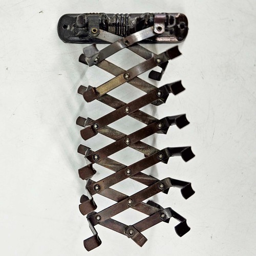 Vintage metal Art Deco Accordion Extendable wall mounted jewelry tie