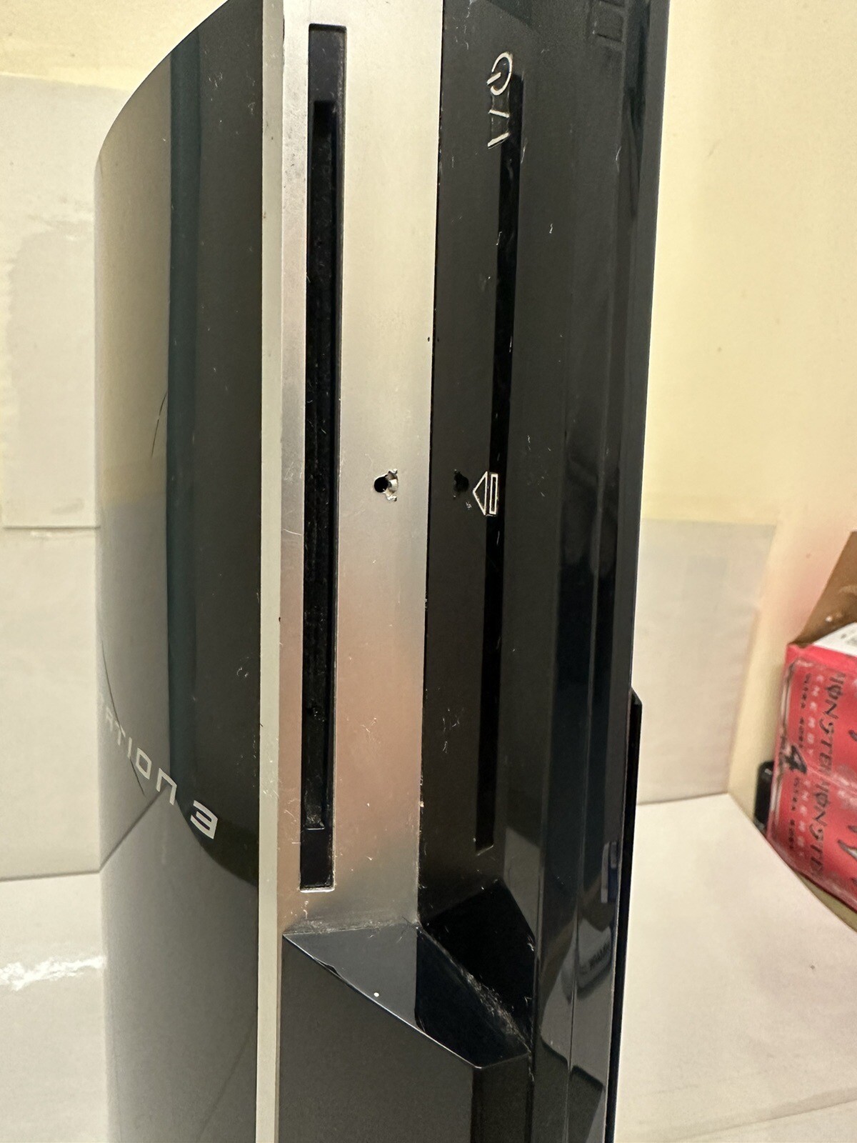 Sony PlayStation 3 Jailbreak, 80GB Piano Black Console Bundle with