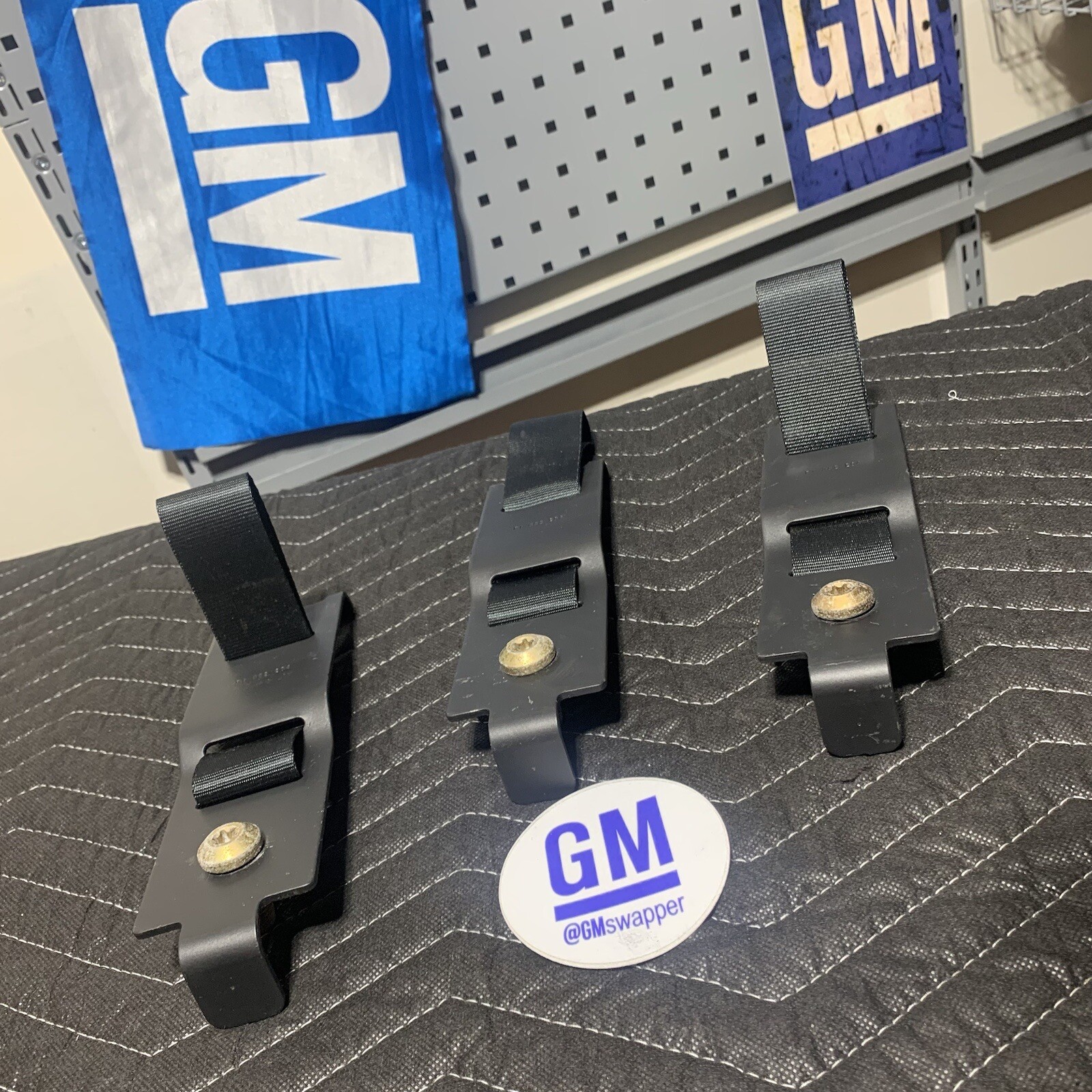 9906 Silverado Sierra 1500 Ext Cab Rear Child Seat Safety Tether